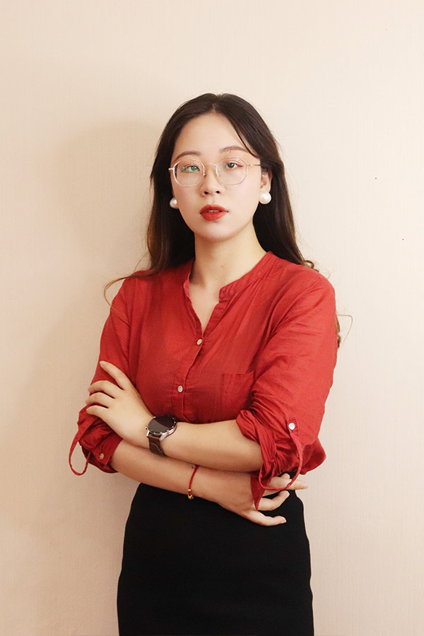 新城张治华 本科学历，毕业于陕西师范大学